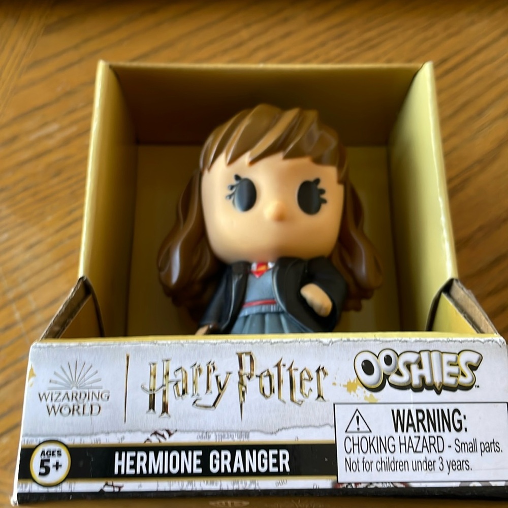 OOSHIES Wizarding World HARRY POTTER Character Figure HERMIONE GRANGER - NEW